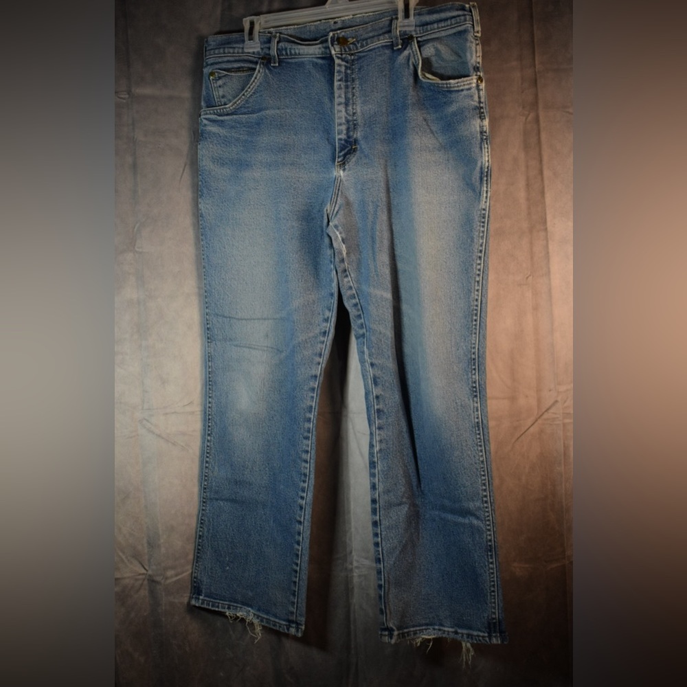 Vintage L.L. Bean 40x30 Classic Fit Blue Jeans Denim Stone Wash USA Fabric